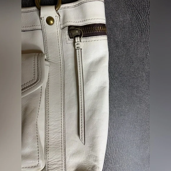 Coach Legacy 65th Anniversary Gigi Tote White Leather Shoulder Bag | 10650 - Picture 4 of 16